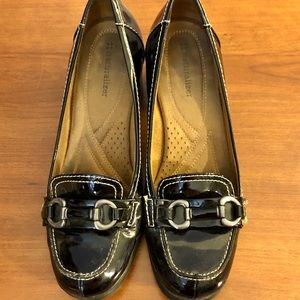 Naturalizer Kiki Black Patent Leather Shiny Style Heel Pump Buckle Toe Size 9.5M